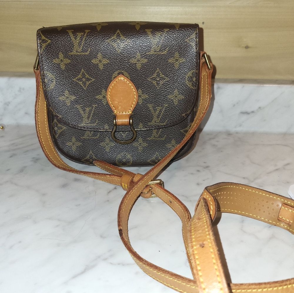 Authentic LV St. Cloud